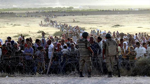 Fuerzas turcas abren fuego contra civiles que escapan de los avances de Daesh