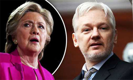 Assange: Clinton fue la figura clave en la destrucción de Libia