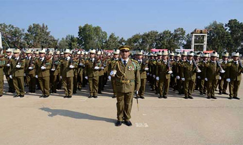 El presidente sirio patrocina la graduación de un nuevo grupo de cadetes