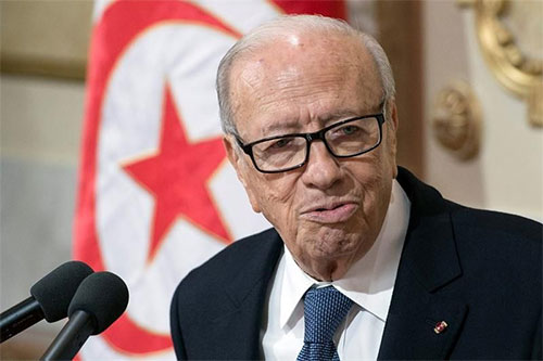 Túnez admite que EEUU usa su espacio aéreo para misiones en Libia