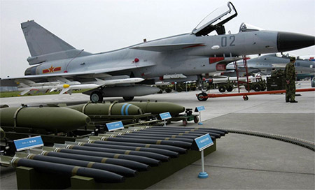 China prueba con éxito un misil aire-aire de muy largo alcance