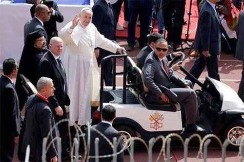 El Papa llama a la unidad contra el fanatismo religioso