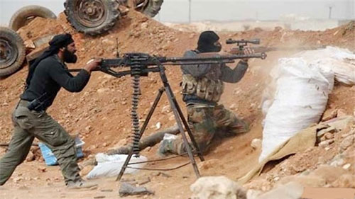 Prosiguen combates armados entre Daesh y Al Nusra en Yarmuk