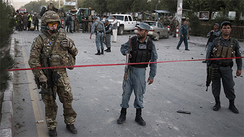 Atentado suicida contra un convoy de la OTAN en el sur de Afganistán