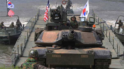 EEUU y Corea del Sur comienzan prácticas militares conjuntas