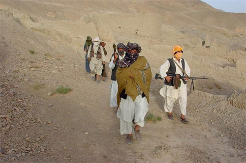 Talibán amenaza con convertir Afganistán en un cementerio para EEUU