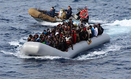 Guardacostas de Libia rescatan a más de 250 inmigrantes