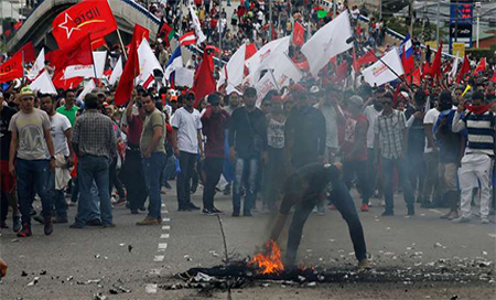 Nueva jornada de protestas contra el “fraude electoral” en Honduras 