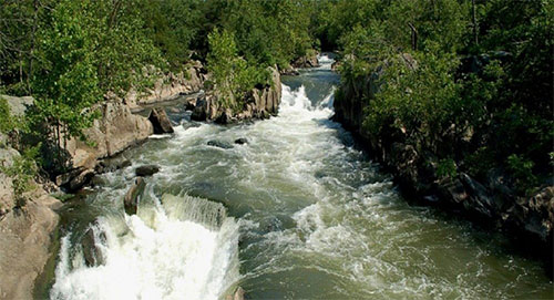 El Ejército sirio devuelve la estabilidad a la región del valle del río Barada