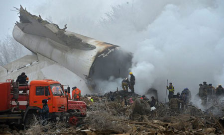 Durante una operación de rescate en el lugar del siniestro