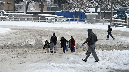 Más de 100 víctimas en Afganistán por la tormenta de nieve