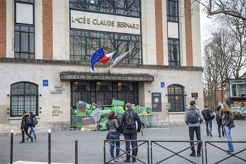 Disturbios en París durante una protesta estudiantil