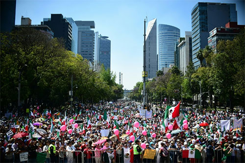 México se levanta contra Trump y su muro fronterizo