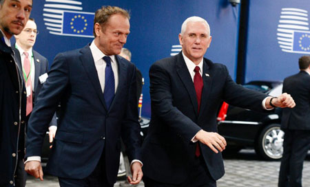 Pence: EEUU garantiza cooperación con la UE