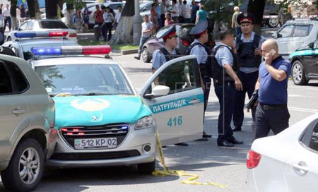 Desmantelan en Kazajistán dos grupos radicales