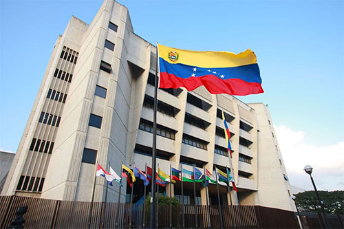 El Supremo venezolano cita a dos alcaldes opositores