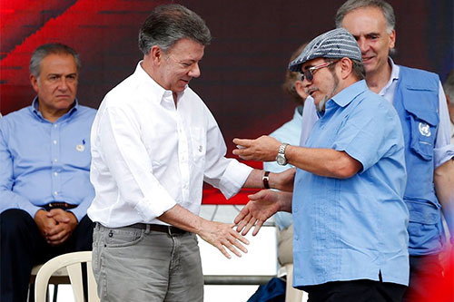 El jefe de las FARC se recupera en un hospital de Colombia