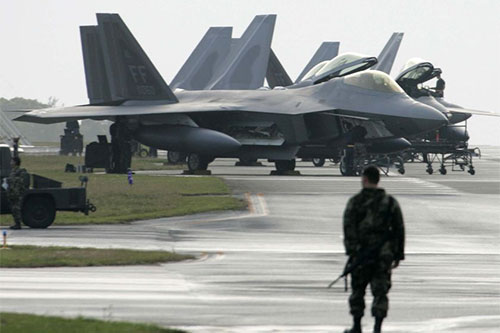 Cazas furtivos de EEUU realizan maniobra de bombardeo en cielo coreano