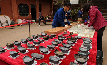 Encuentran en China un tesoro de 10.000 objetos en un río 