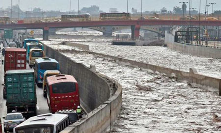 Maduro expresa solidaridad con Perú ante las fuertes lluvias