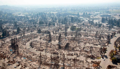 Barrios enteros han sido reducidos a cenizas en Santa Rosa