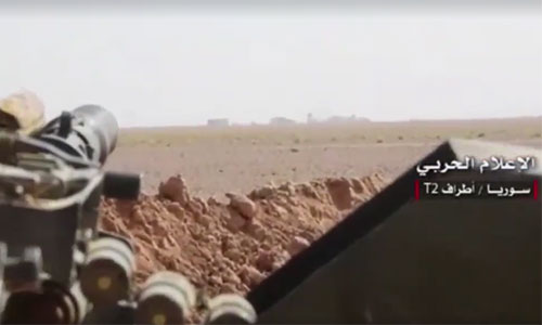 Tropas sirias y sus aliados cercan a Daesh en planta petrolera