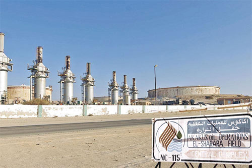 Una milicia cierra el principal campo petrolífero de Libia