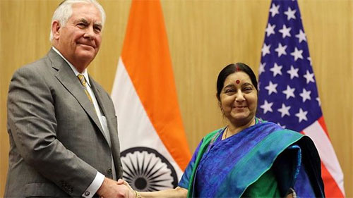 Rex Tillerson augura desde Nueva Delhi una guerra en Pakistán
