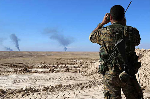 Fuerzas sirias e iraquíes lanzan operación conjunta para liberar la frontera común