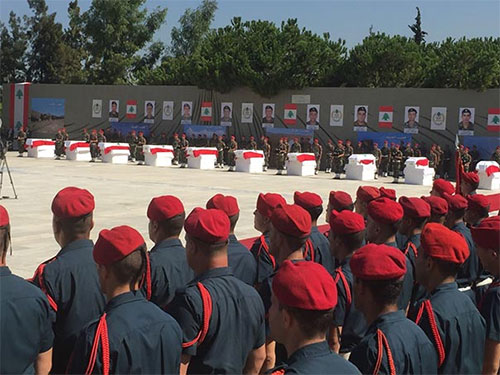 El Gobierno libanés homenajea a militares secuestrados y asesinados por Daesh