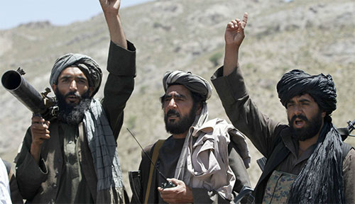 Los talibanes amenazan a Trump con más violencia