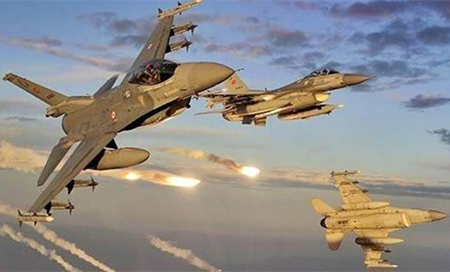 Aviación turca mata a 49 combatientes kurdos en Irak 