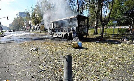 Una explosión de autobús en Donbass deja un muerto y dos heridos