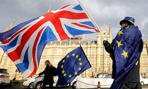 Tercera renuncia en el Gabinete británico por el borrador del Brexit