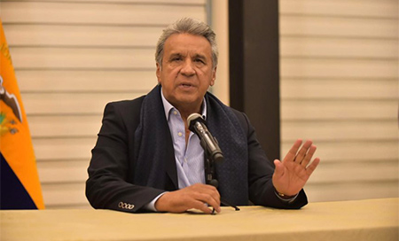 Presidente ecuatoriano solicita renuncia a su gabinete