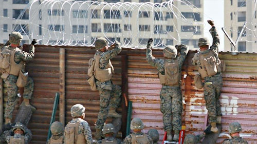 EEUU militariza su frontera ante avance de caravana de migrantes