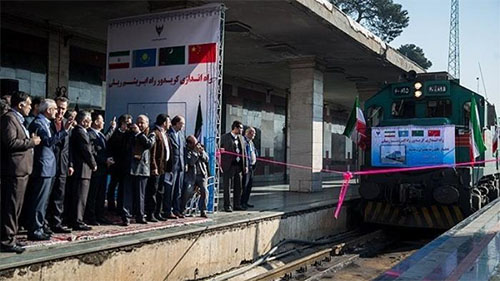 Irán construirá ferrocarril de conexión con Iraq, y más tarde con Siria