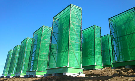 Crean un dispositivo que extrae agua de la niebla y del rocío 