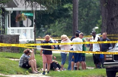 UN HOMBRE MATA A SIETE PERSONAS, INCLUYENDO A SU HIJA Y LUEGO SE SUICIDÓ