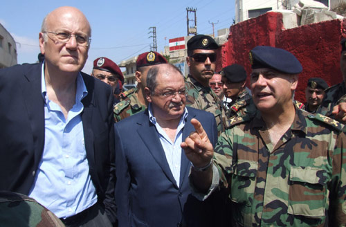 MIKATI VISIT&Oacute MARJEYOUN Y LA PUERTA DE F&AacuteTIMA Y ODDAYSSI Y WAZZANI Y NAKOURA