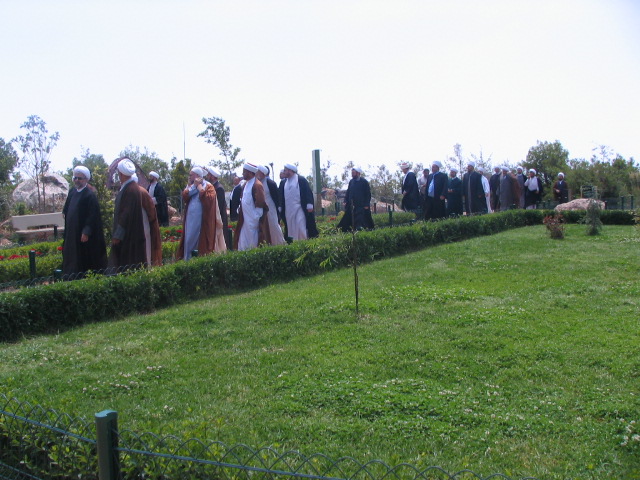 CL&EacuteRIGOS UNIDOS EN MLITA EN APOYO A LA RESISTENCIA EN SU D&IacuteA