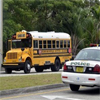 Una ni&ntildea muere tiroteada por otro compa&ntildeero en un autob&uacutes escolar en EEUU