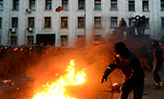 Choques entre los manifestantes y la Policía en Kiev