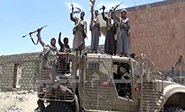 En vídeo: Las fuerzas yemeníes apresan cuatro blindados en el sur