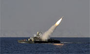 Ir&aacute;n dispara misiles a 1.5kms de portaaviones de EEUU