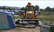 Los bulldozers &ldquo;borran&rdquo; el campo de Idomeni del mapa