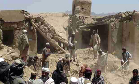 Un ataque a&eacute;reo de EEUU deja decenas de civiles muertos en Afganist&aacute;n 