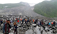 M&aacute;s de 141 desaparecidos por un deslizamiento de tierras en China