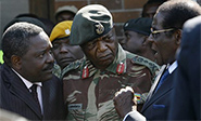 Mugabe se re&uacute;ne con el jefe del Ej&eacute;rcito y con los emisarios de Sud&aacute;frica