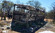 M&aacute;s de 42 muertos al incendiarse un autob&uacute;s en Zimbabue